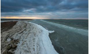 Ukraine loses access to Sea of Azov