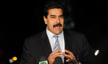 Maduro Vows to Defend Venezuela Amid Rising US Military Presence