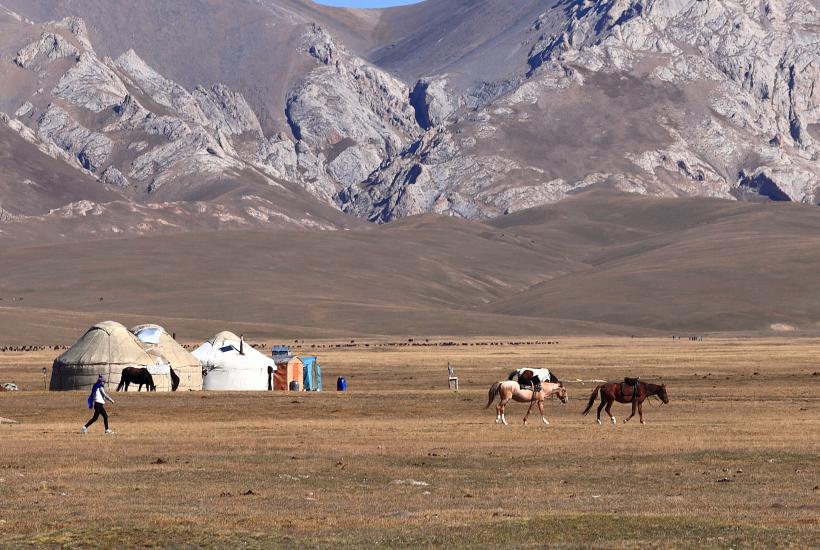 Putin Signs Key Cooperation Documents in Kyrgyzstan