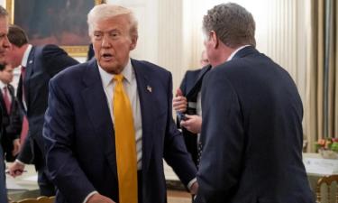 Friendly Trump–Zelensky Call Signals Push for Rapid Peace Deal