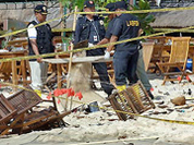 Bali explosions carried out by suicide bombers leave 22 foreign tourists dead
