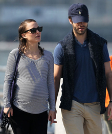 Natalie Portman gives birth to baby boy