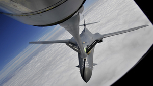 Rockwell B-1 Lancer: Variable-sweep wing jet